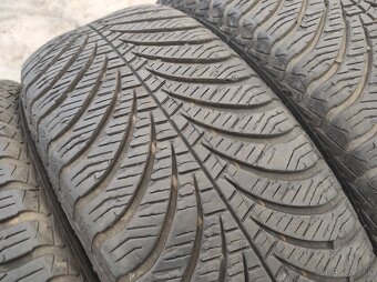 Celorocne pneu 185/60 R15 GoodYear 4ks - 4