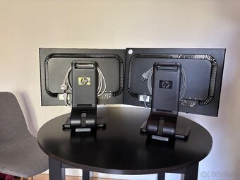 2x monitor HP 22 - 4