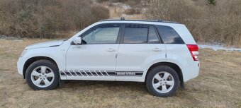 Suzuki Grand Vitara r.v.2010 - 4