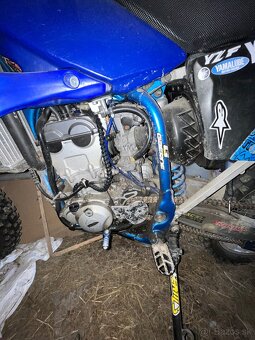 Yamaha YZF 250 - 4
