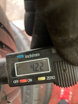 Letné pneu 285/40R21 viem aj prezuť - 4