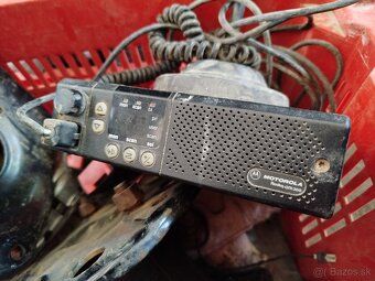 Predám vysielačku Motorola radius GM 300 - 4