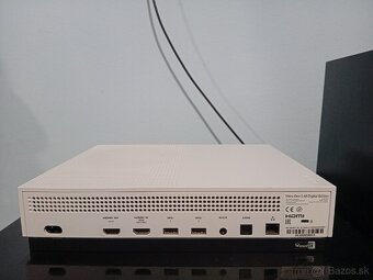 Xbox One S 1TB - 4