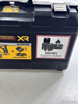 DeWALT DCH253 - 4