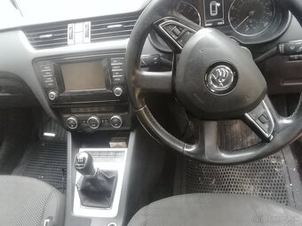 Rozpredám škoda octavia 3 combi 1,6 tdi - 4