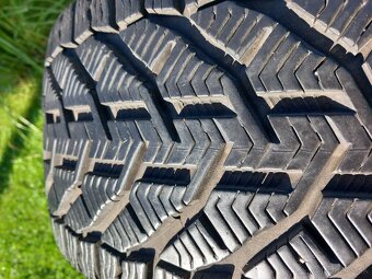 225/40 r18 zimne pneumatiky 2 kusy - 4