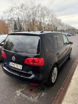 Volkswagen Touran - 4