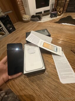 Predám iPhone 11 Pro Max - 4