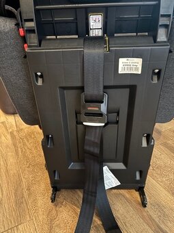Predám kvalitnú detskú autosedačku zn.Petite&Mars, 9-36 kg - 4