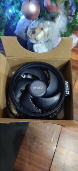 Predám procesor AMD AM4 Ryzen 5 5600x BOX - 4