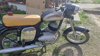 Jawa 350 - 4