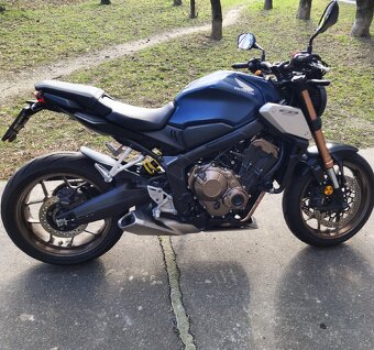 Honda CB650R - 4