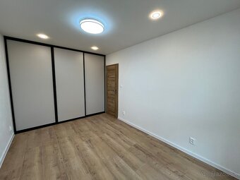 NOVINKA MODERNÝ, SKVELÝ 4 IZBOVÝ BYT S LOGGIOU - 4