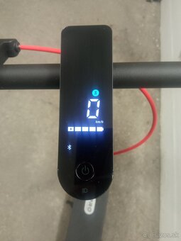 Elektrická kolobežka Xiaomi 5 pro - 4
