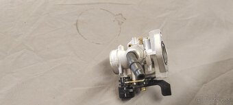 Uni karburátor na 50ccm - 4