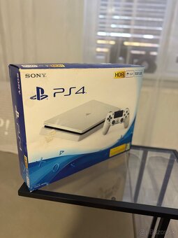 Playstation 4 500GB - 4