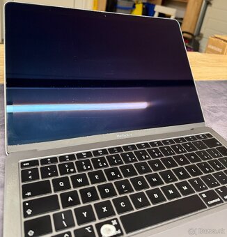 Apple Macbook Air 13,3" 2019 i5/8GB/128GB - 4