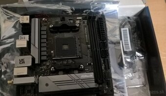 ASRock B550M - ITX/ac - 4