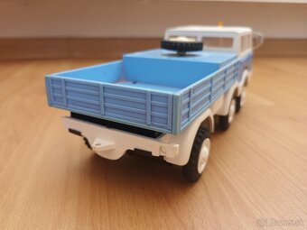 Tatra 813 - 4