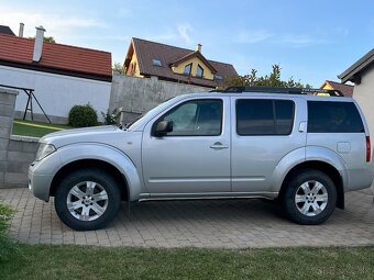 Nissan Pathfinder 2.5 dCI MT6 7-miestny - 4