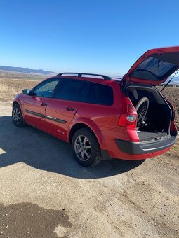 Renault Megane Grand Tour - 4