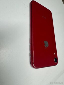 iPhone XR 64 GB – Red - 4