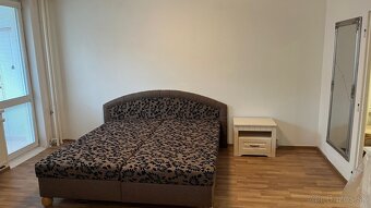 1 izb byt prenajom - 4
