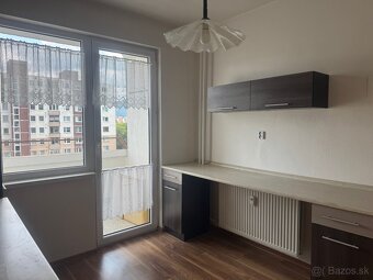 NA PREDAJ - 3 izbový byt s loggiou Podbreziny, ulica Kemi - 4