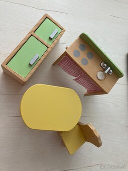 Dom pre Barbie s nábytkom - 4