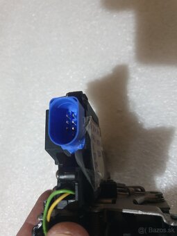 Predam lavy zadny zamok OCTAVIA 2,ALTEA,GOLF,TOUAREG TOURAN - 4