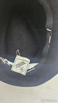 Tonak - čierny klobúčik - 4