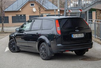 Ford Focus Kombi 1.6 Benzín – Manuál – 2006 - 4