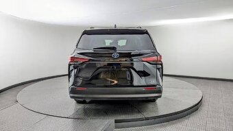 2021 TOYOTA SIENNA HYBRID LE - 8 miest - 4