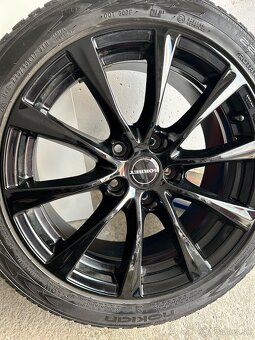 Zimné pneu Nokian 225/45 r17, disky BORBET - 4