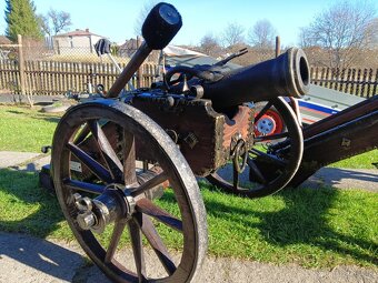 VELKÉ delo, kováčske Predám veľký kanón ktoré vystreľuje - 4