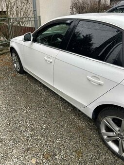 Audi A4 B8  2,0Tdi - 4