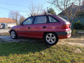 Predám Opel Astra Classic 1.6 benzín. - 4