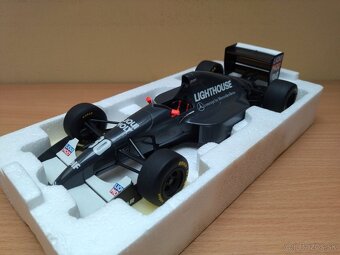 model F1 Sauber C12 - 4