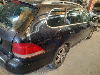Rozpredam Volkswagen Golf 6 1,6tdi 77kw CAY farba cierna - 4