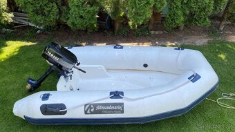Predám závesný lodný motor Yamaha 2 HP plus gumový Cln s lam - 4