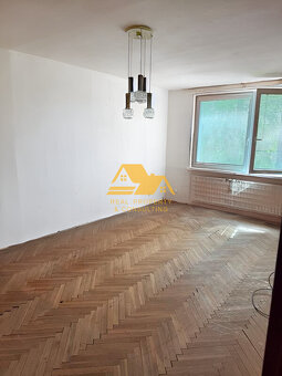 Predám 2 izbový byt s balkónom pri centre v Nových Zámkoch - 4
