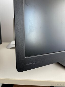 HP EliteDisplay E242 Monitor - 4