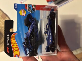 Hotwheels autíčka ferrari F1 williams klučenky porsche - 4