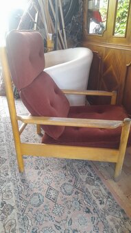 Ton kreslá 3kusy-150eur, A.Šuman-polokreslá 2kusy 100eur - 4