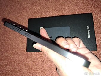 Samsung galaxy S24 - 4