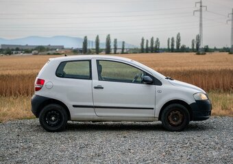 Volkswagen Fox 1,2 HTP 40kw - ABS - 4