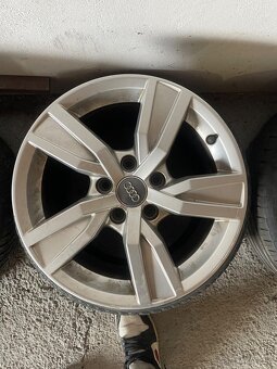 Audi A4 B9 R16 - 4