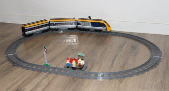 Lego City 60197 Osobný vlak - 4