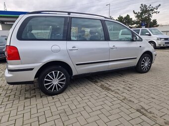 Predám Volkswagen Sharan 1.9 TDI 96 KW 7-miest...bez korozie - 4