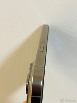 iPhone 15 Pro Max 256 GB - 4